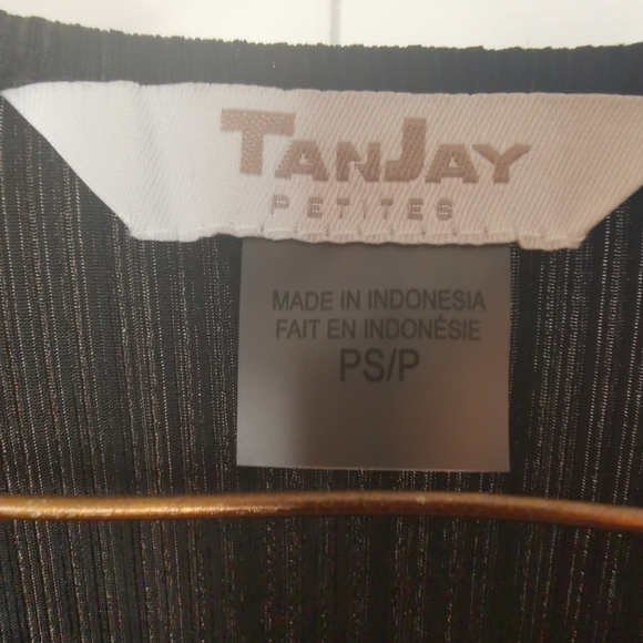 Black Tanjay top with design beading - Picture 6 of 9